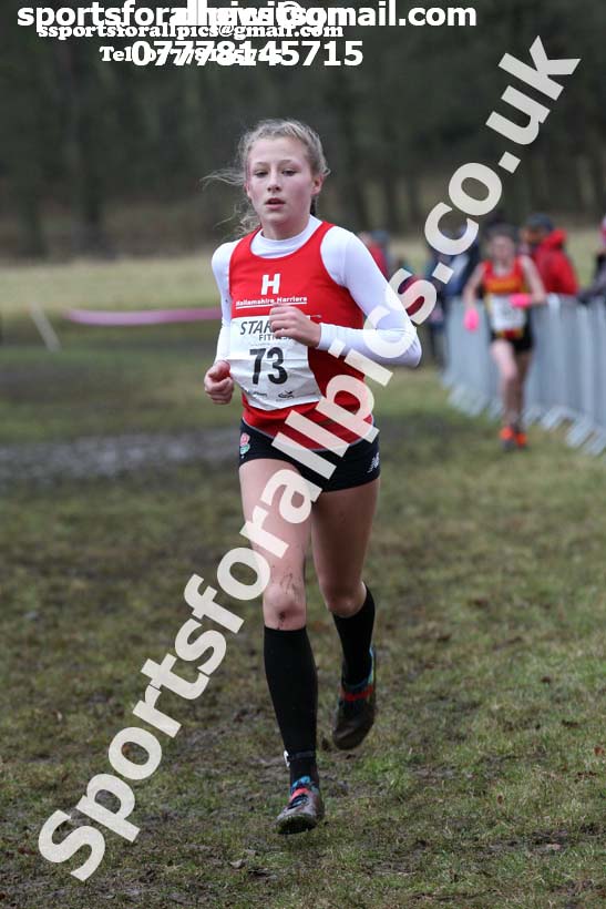 Girls under-15s, 2018 Northern Cross Country Champs., Harewood House, Leeds. Photo: David T. Hewitson/Sports for All Pics